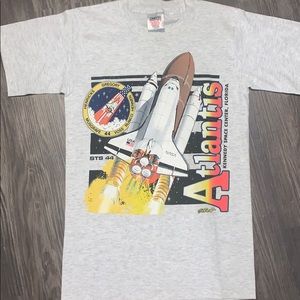 Vintage NASA Atlantis T